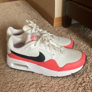 Women’s Nike Air Max